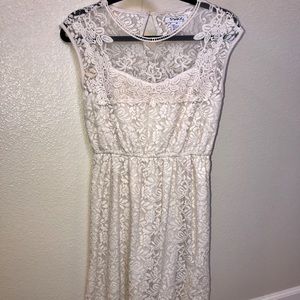 👗 ✨Women’s Cream Floral Lace Dress ✨👗